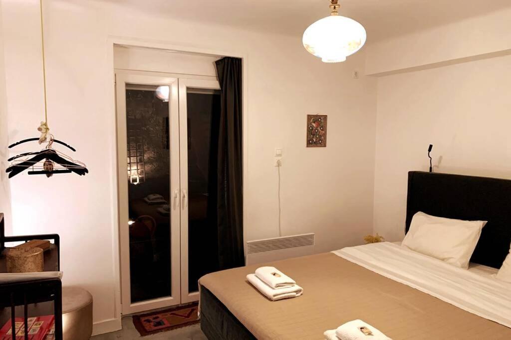 Quiet And Central Flat With Private Backyard Garden Atenas Exterior foto
